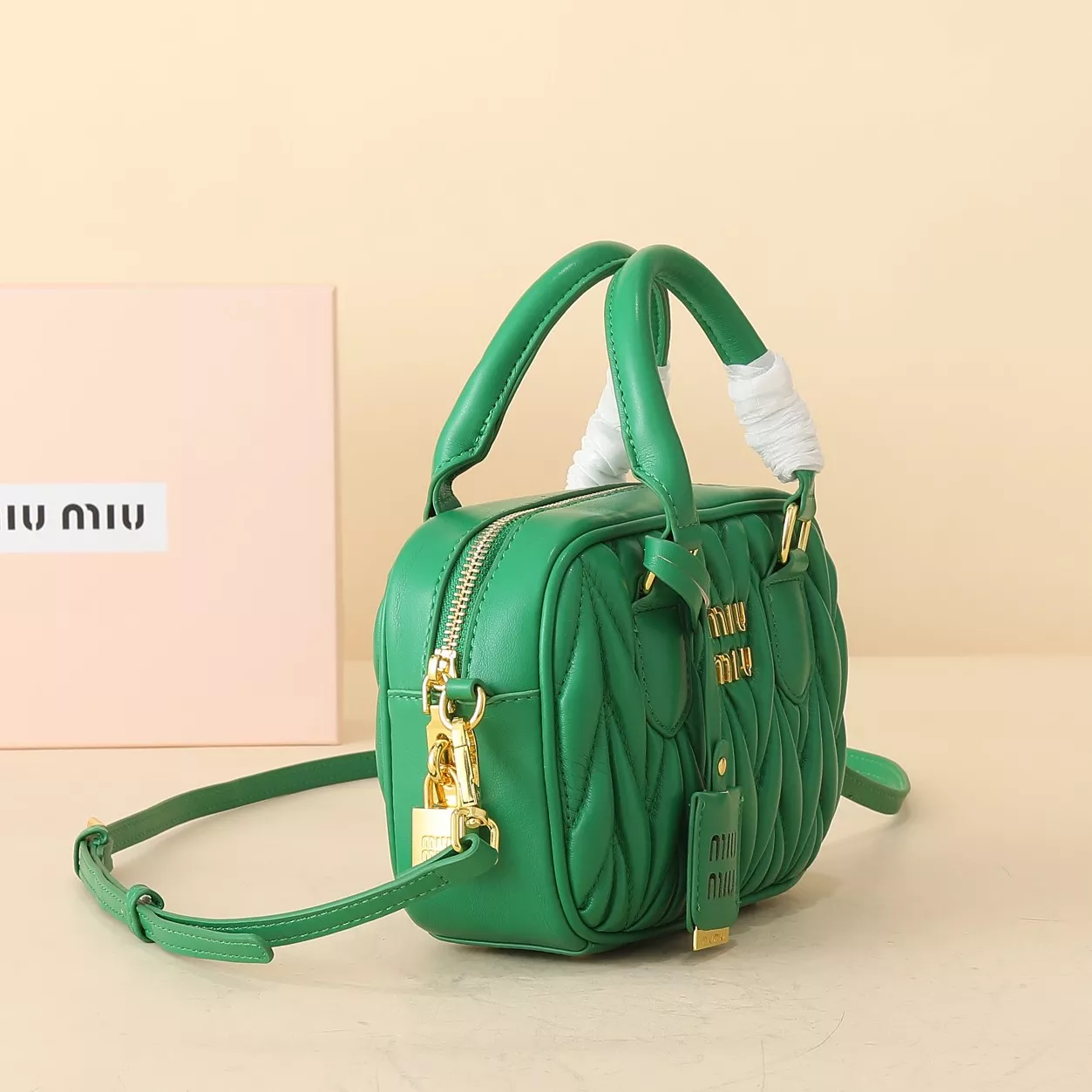 miu miu aaa qualite sac a main  pour femme s_127274b2